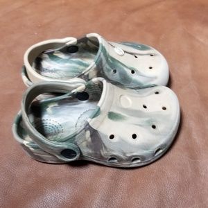 Little camo slippers